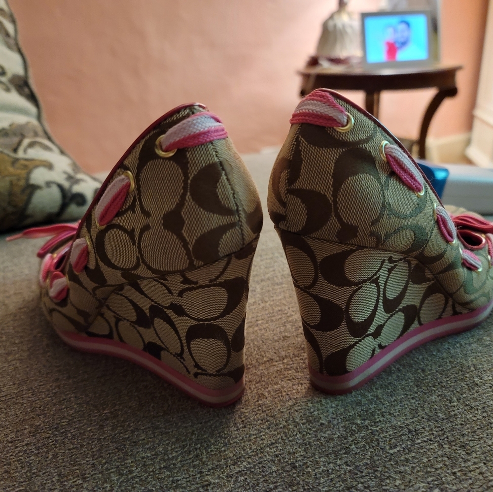 Coach shoes size 8